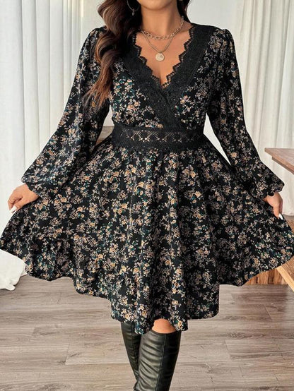 Plus Size Women'S Floral Lace Patchwork V Neck Dress, Casual Slim Fit Long Sleeve Dress for Spring & Fall Seasons, Casual Wear
